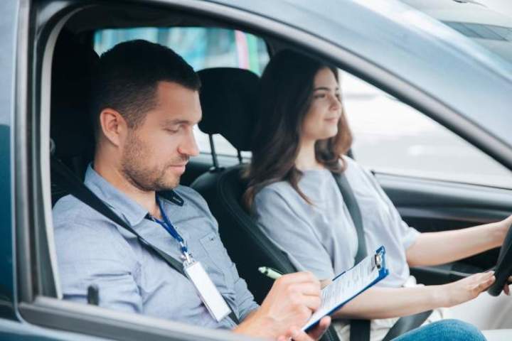 Cours de conduite auto Laval