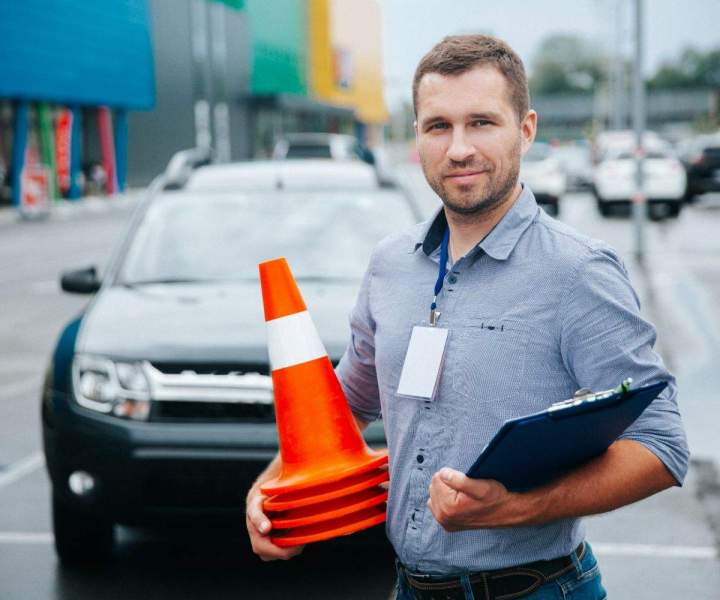 Instructeur de conduite Laval